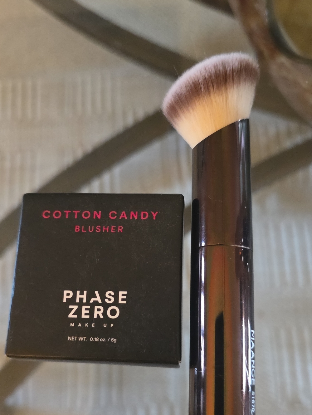 Phase Zero Cotton Candy Blusher With Maange Blush Brush